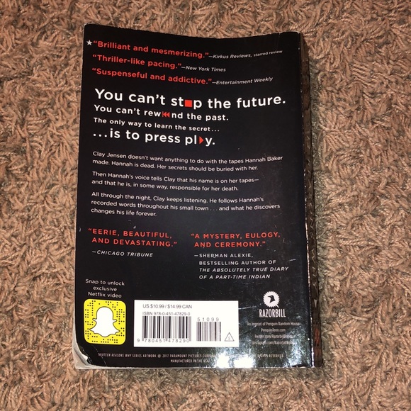 13 Reasons Why Book - Picture 2 of 2